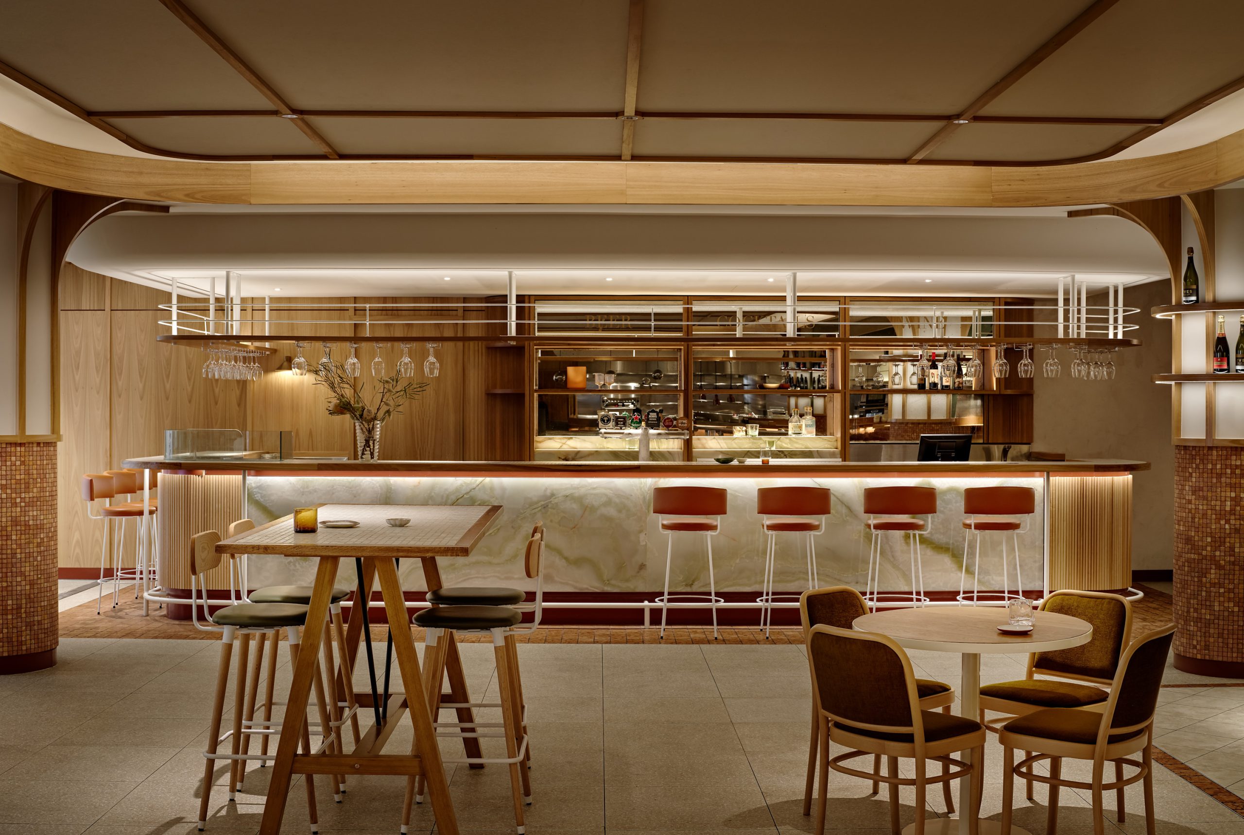 Luke’s Bistro & Bar